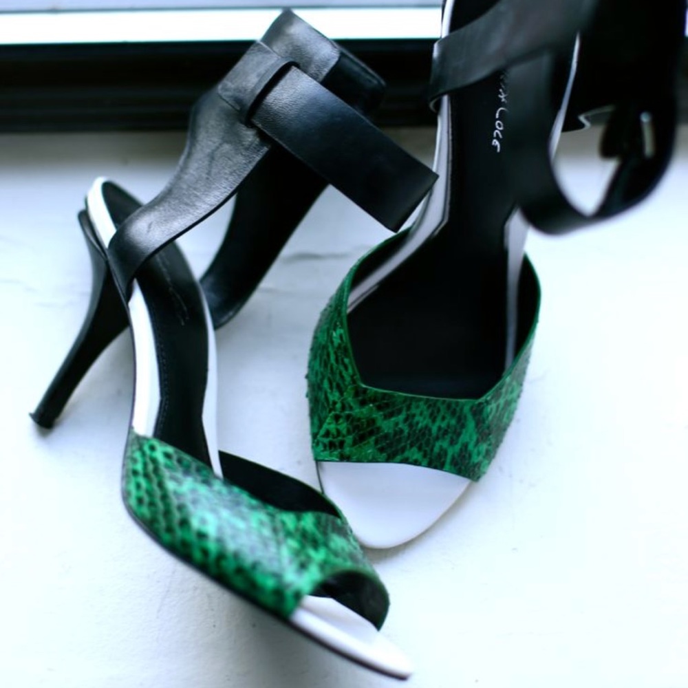 Kenneth Cole “Tudor” Leather Snakeskin Heels
